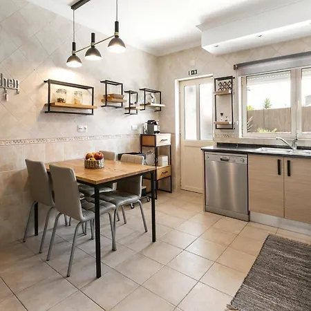 Pool & Charm Óbidos